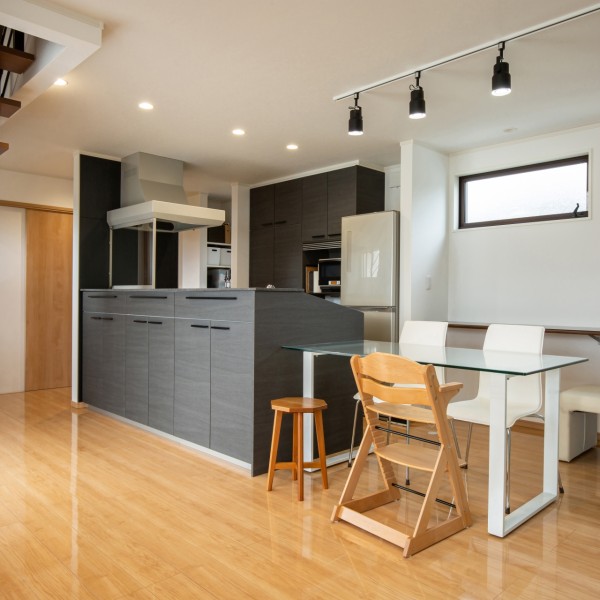 武蔵野市の分譲住宅で検討しておきたい、1階リビングと家具配置の工夫