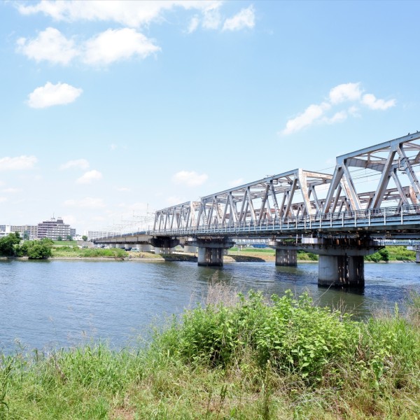 府中市の分譲住宅で見落とされがちな、多摩川近接地の湿気対策