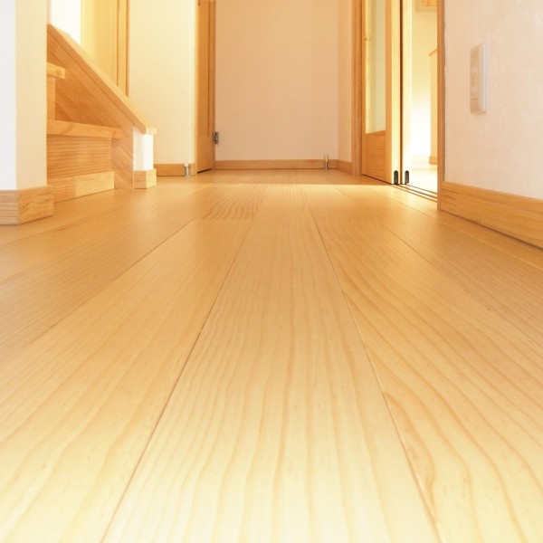 豊橋市で分譲住宅を選ぶ際に見ておきたい、玄関とリビングの間にホールを設ける意味