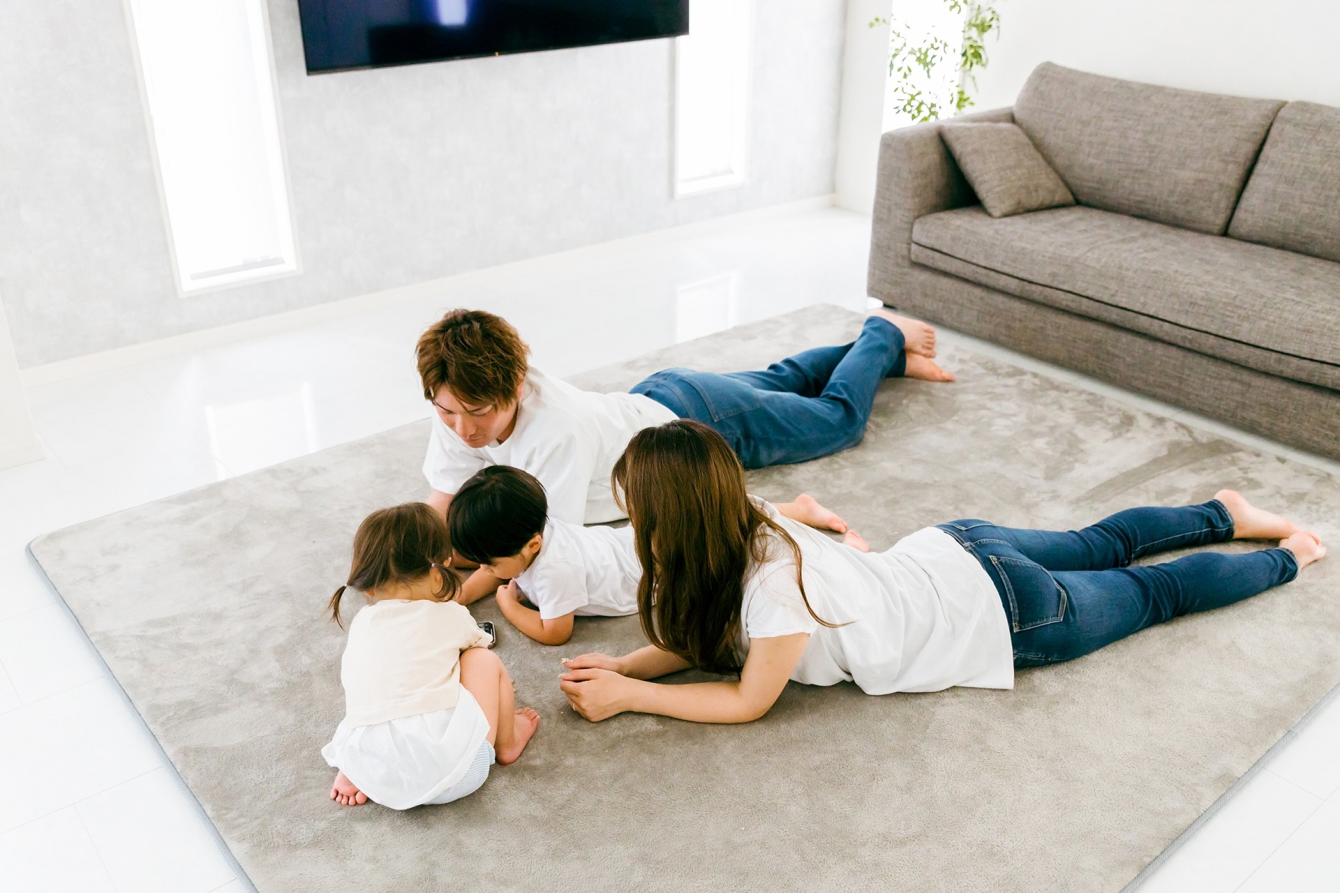 冬の暮らしを快適に！三鷹市の分譲住宅で人気の「床暖房」は必要？メリットを解説