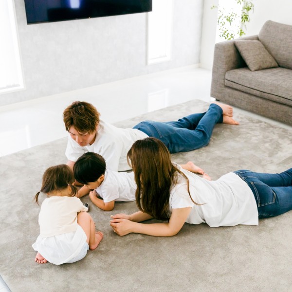 冬の暮らしを快適に！三鷹市の分譲住宅で人気の「床暖房」は必要？メリットを解説