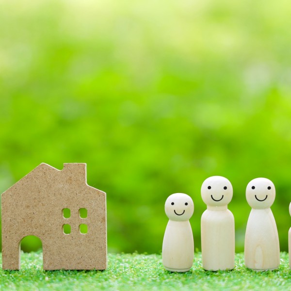 府中市で家族の会話が増える分譲住宅のリビング中心構成