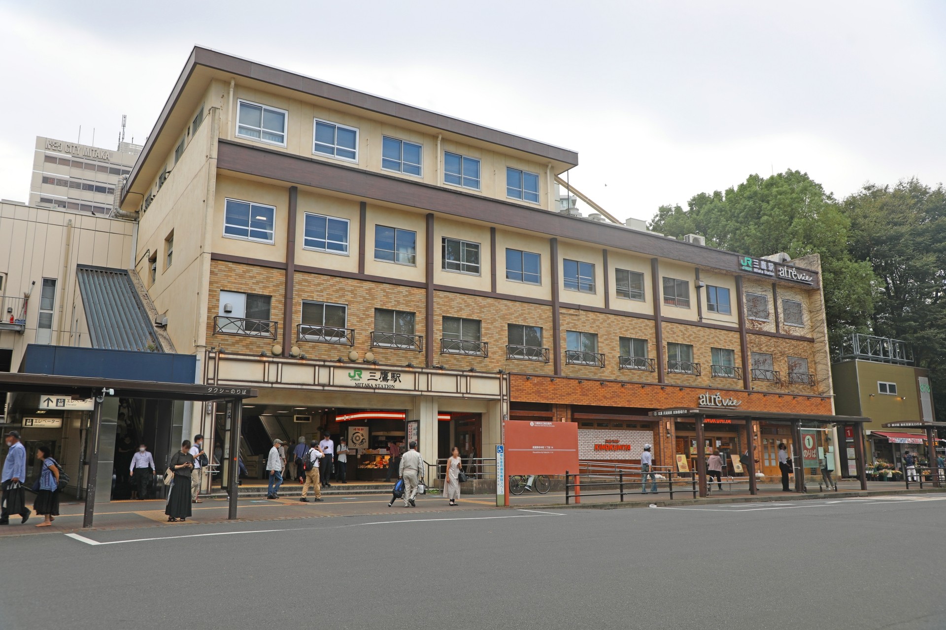 三鷹市の分譲住宅で暮らしやすさを支える街の魅力とは