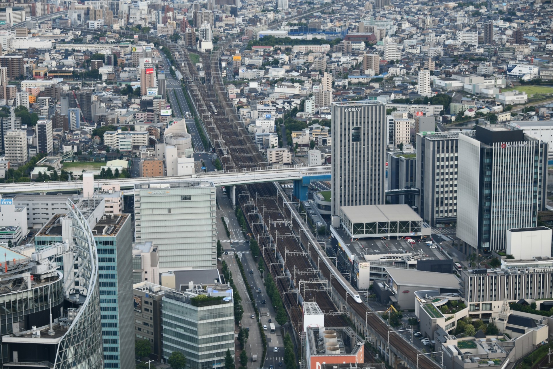 名古屋で屋根裏収納を活用した建売住宅!限られた空間を最大限に使う方法