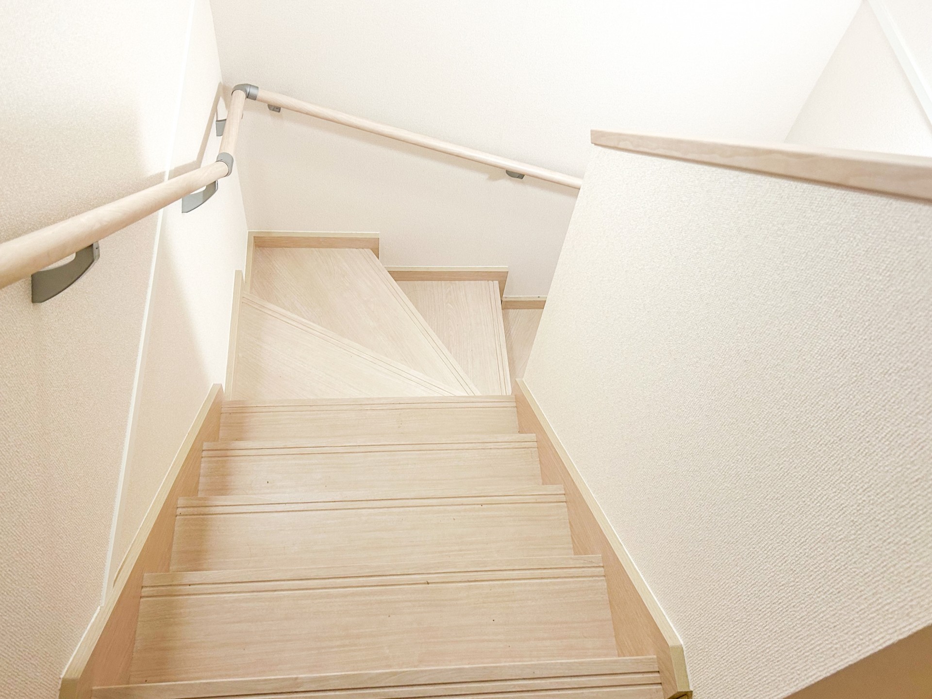 府中市の分譲住宅で暮らしやすさを左右する、階段位置と冷暖房効率