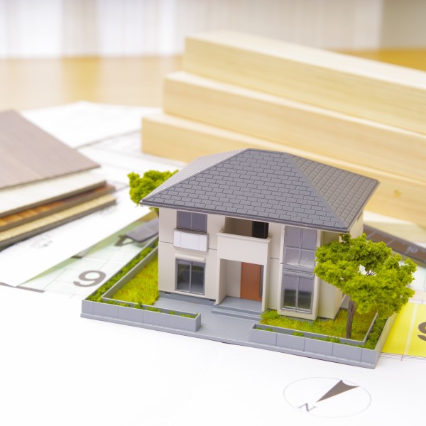 府中市の分譲住宅で考えたい、在宅時間を快適にする床材の触感と温度差