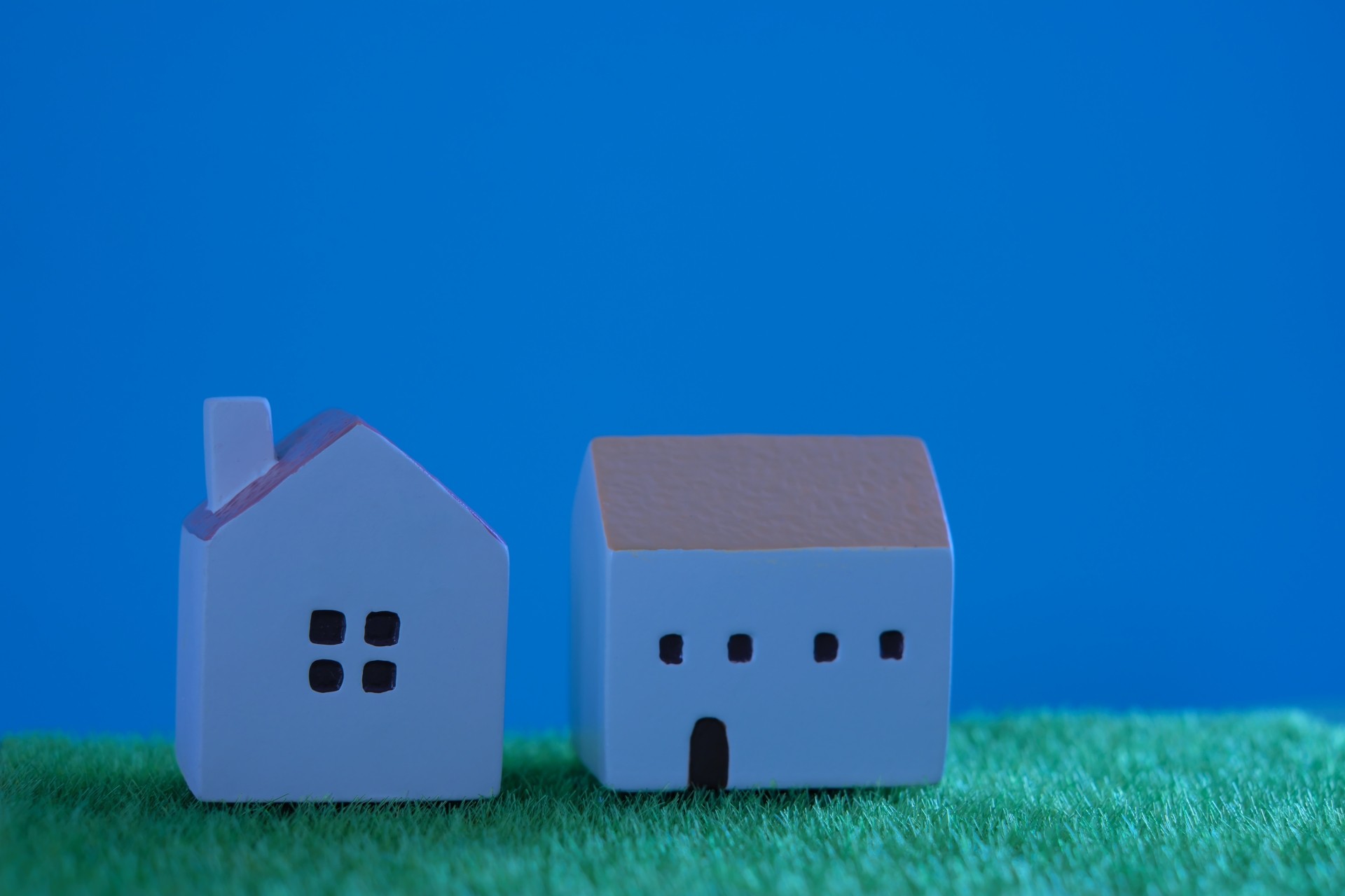 立川市で帰宅時間が遅い世帯に適した夜間の安全性が高い分譲住宅